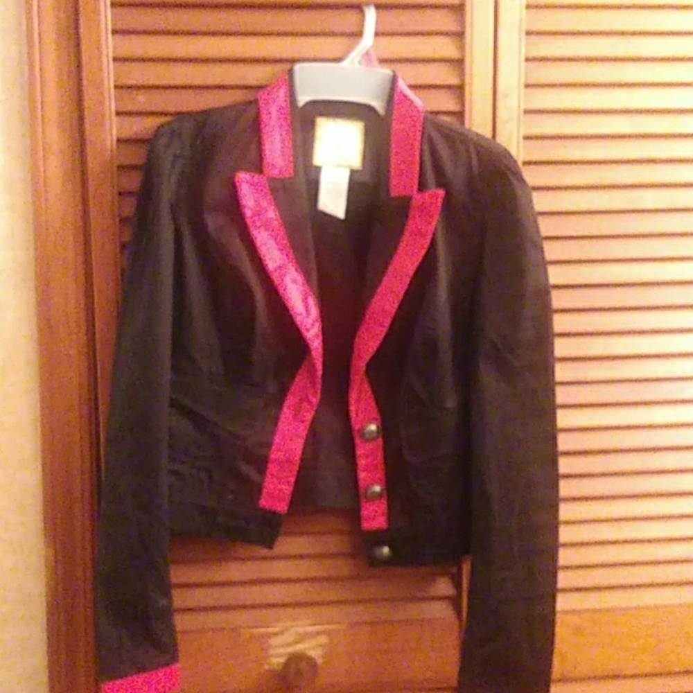Jacket - Picture 2 of 4